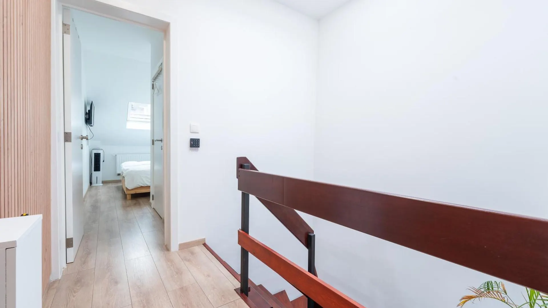 6 Bedroom House With Private Bathrooms In Bxl Downtown بروكسل 0*,  بلجيكا